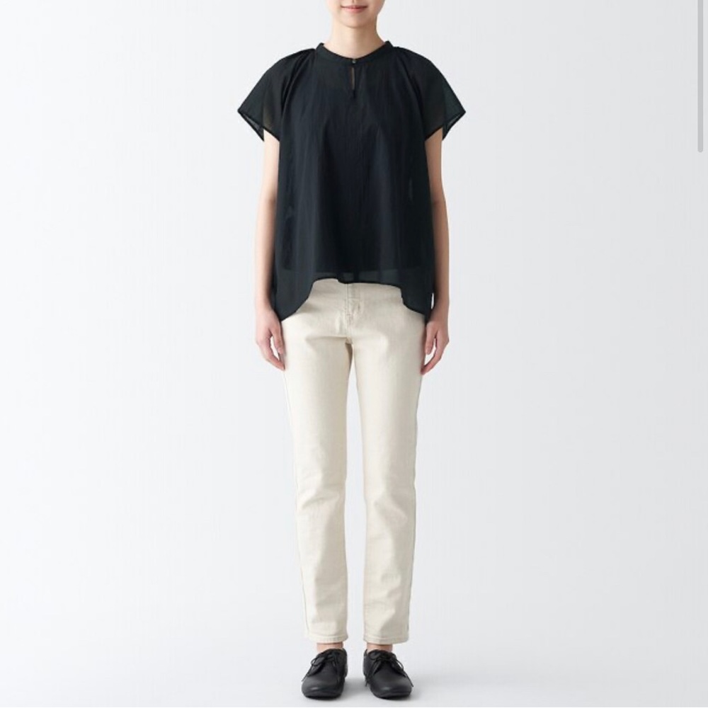 Black Muji Short Sleeve Blouse (washed hemp)